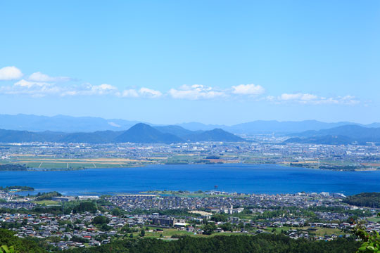 滋賀県にある琵琶湖の写真